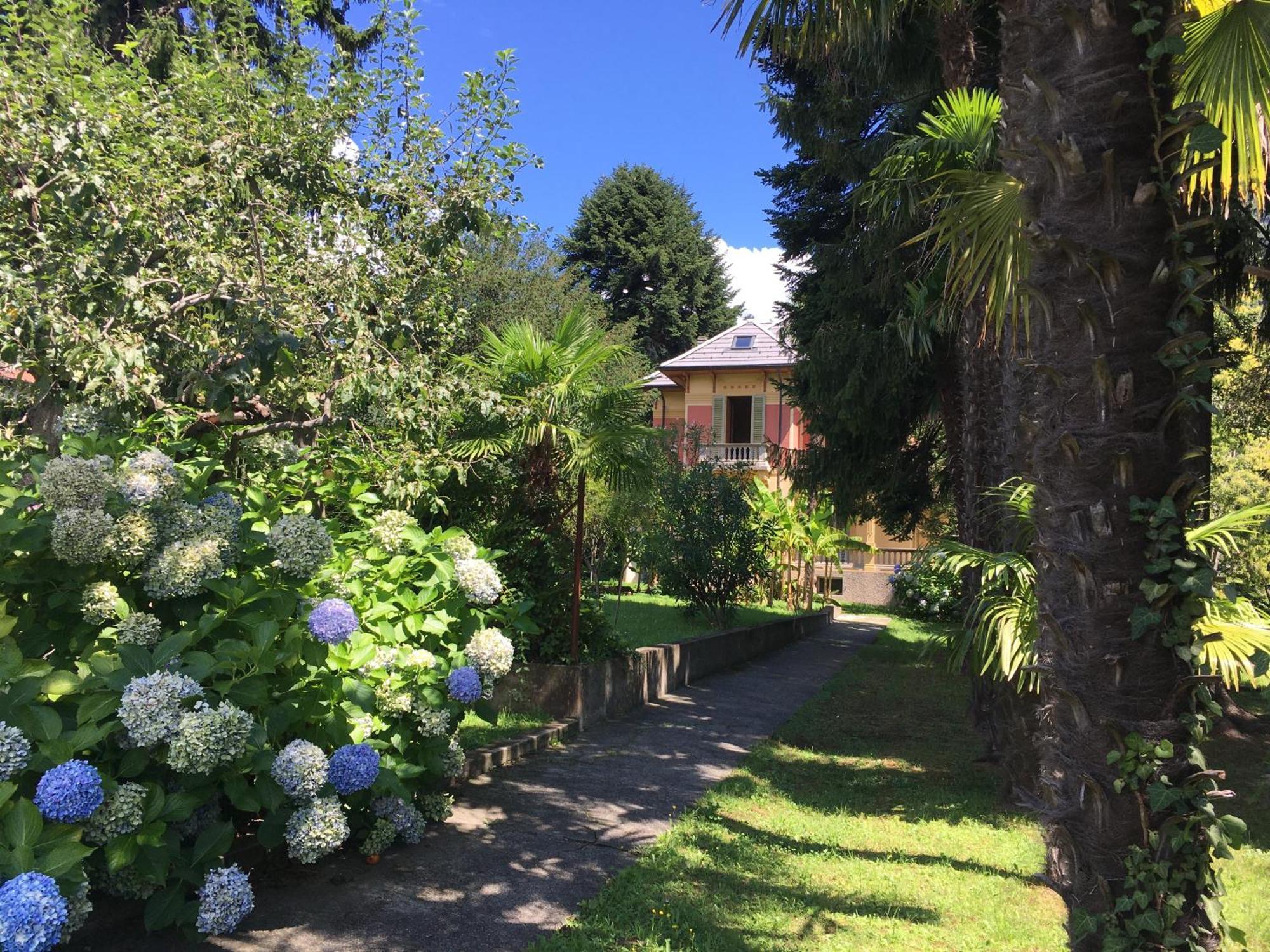 Villa Del Castanar Maccagno Екстериор снимка
